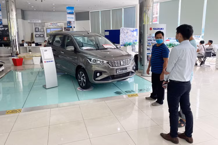 Với các biên pháp chống dịch hiệu quả của Chính phủ, nhiều tỉnh thành đã nới lỏng việc giãn cách xã hội, dẫn đến các hoạt động kinh doanh bao gồm cả lĩnh vực ôtô khôi phục trở lại. Điều này có thể dễ dàng nhận thấy không chỉ qua top xe bán chạy mà cả 10 mẫu xe ôtô ế nhất Việt Nam.
