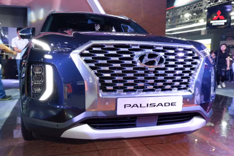 Tại triển lãm Ô tô quốc tế Manila 2019 (Manila International Auto Show hay MIAS) đang diễn ra tại Philippines, hãng Hyundai đã mang Palisade 2020 đến giới thiệu. Có thể nói, màn ra mắt Hyundai Palisade 2020 mới là một trong những sự kiện đáng chú ý nhất tại triển lãm MIAS 2019.