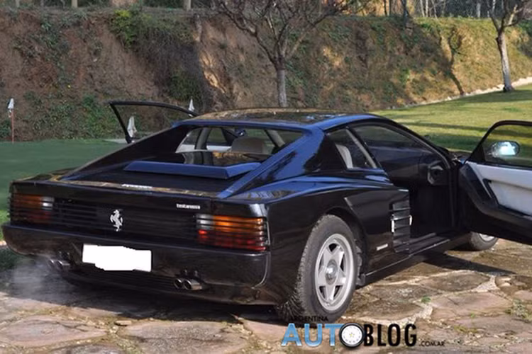 Cũng theo Enzo Ferrari thì động cơ xe và khung Testarosa lại là những thiết kế sẽ luôn tồn tại mãi mãi cùng thời gian.