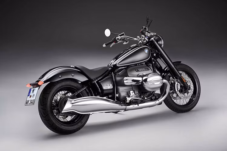 Mang thiết kế cổ điển thừa hưởng từ mẫu xe đàn anh BMW R5 đời 1936, mẫu cruiser mới nhất của BMW có ngoại hình thiết kế tối giản, kết hợp phong cách cổ điển cùng nhiều đường nét hiện đại.