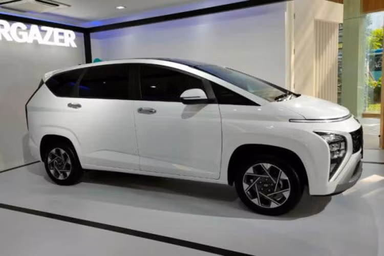 Khi được đưa về Việt Nam, rất có thể Hyundai Stargazer 2023 mới trong giai đoạn đầu sẽ được nhập khẩu nguyên chiếc và sau đó sẽ chuyển hẵn sang lắp ráp trong nước, tương tự như kế hoạch phân phối của TC Motor đối với Hyundai Creta. 