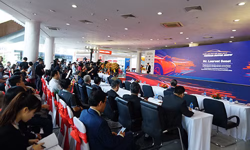 Khai man trien lam oto lon nhat Viet Nam - VMS 2019-Hinh-3