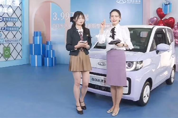 Cuối cùng là mức giá xe Chery QQ Ice Cream 170km 2023 bán ra tại thị trường Trung Quốc từ 39.900 nhân dân tệ (tương đương 136 triệu đồng), rẻ nhất trong các phiên bản 170 km.