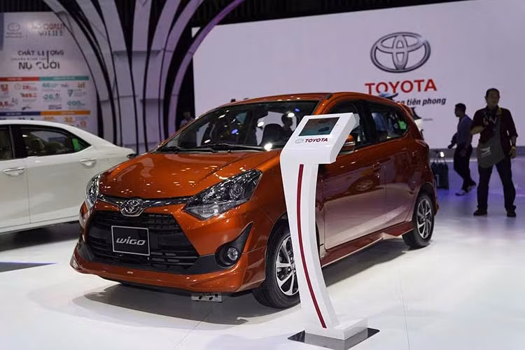 Phát biểu trong khuôn khổ buổi họp báo ngắn tại gian trưng bày Toyota, ông Toru Kinoshita, TGĐ TMV cho biết: “Năm nay, chiến dịch ‘No Quality. No Life - Chất lượng làm nên tất cả’ lần đầu tiên được giới thiệu tại Triển lãm Ô tô Việt Nam 2018 với sự đồng hành của Đại sứ thương hiệu Suboi nhằm nâng tầm chất lượng ở mọi lĩnh vực lên một tầm cao mới, mang lại Nụ cười và Lòng tin của khách hàng".
