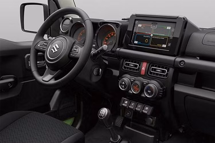 Hãng Suzuki hứa hẹn sẽ tăng số lượng xe Jimny 2019 dành cho thị trường Anh lên con số 2.000 chiếc vào năm 2020. Điều này có thể là một dấu hiệu chứng tỏ Suzuki sẽ trang bị động cơ "sạch" hơn, có thể là máy xăng Boosterjet 1.0 lít cho, Jimny mới. Cũng có thể Suzuki sẽ lắp ráp Jimny thế hệ mới ở nhà máy thứ hai nhằm đáp ứng nhu cầu của khách hàng.