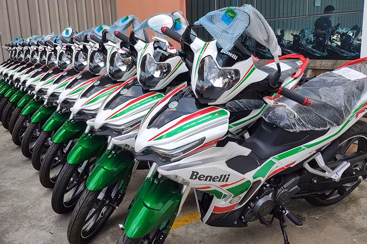 Benelli RFS150i gia 40 trieu tai Viet Nam 