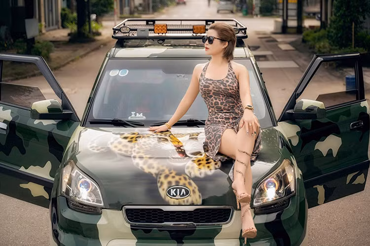 Kia Soul 2009 được trang bị động cơ 4 xi-lanh, dung tích 1.6L hoặc 2.0L. Động cơ 1.6L sản sinh công suất khoảng 122 mã lực, trong khi động cơ 2.0L đạt khoảng 142 mã lực. Xe có hai lựa chọn hộp số: số sàn 5 cấp và tự động 4 cấp.