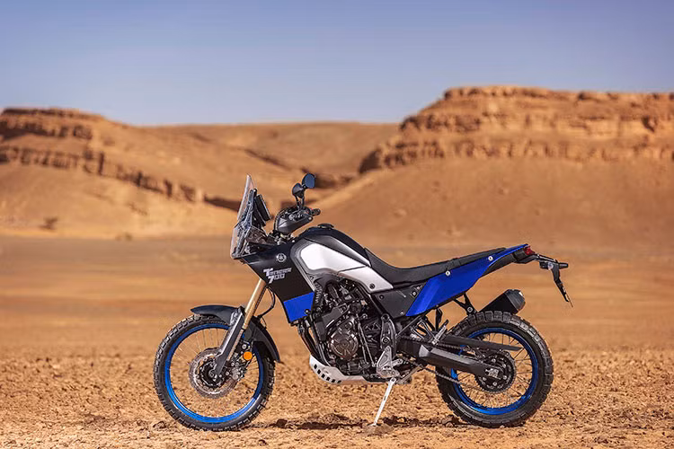 Cách đây vài năm, hãng xe máy Yamaha đã làm nên một cuộc cách mạnh trong thế giới môtô với dòng động cơ crossplane trang bị cho hàng loạt các mẫu xe bán chạy của hãng từ tầm trung đến cao cấp. Chính vì vậy hãng xe máy Yamaha đã rất tự tin với mẫu xe mới này. 