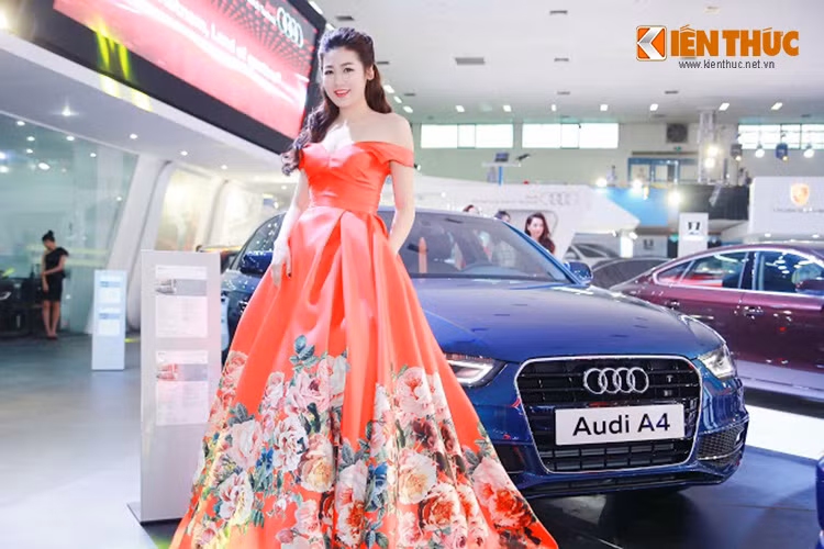Trong ảnh là Á hậu Hoa hậu Việt Nam 2012 – Dương Tú Anh – Đại sứ thương hiệu Audi A8L