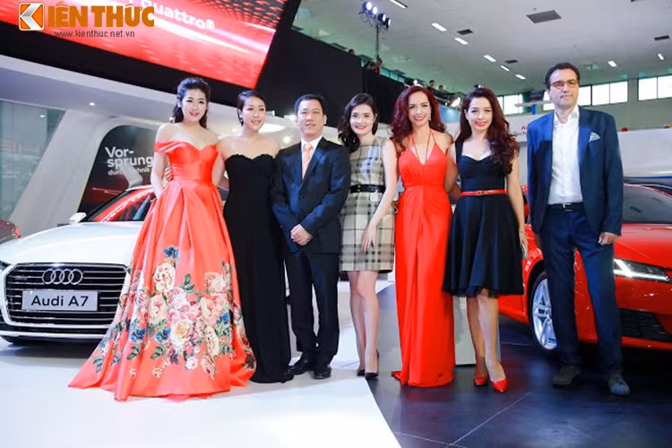Đến với Triển lãm ôtô quốc tế Việt Nam 2015 (VIMS) này, Audi không chỉ mang đến những mẫu xe mới nhất của mình mà còn có sự góp mặt của dàn sao đại diện cho từng thương hiệu xe góp mặt.