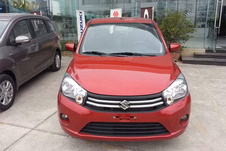 Cụ thể, trong tháng 1/2018, Suzuki Celerio chỉ bán được 34 chiếc, 22 chiếc ở miền Bắc, 2 chiếc ở miền Trung và 10 chiếc ở miền Nam. Trong khi đó, Kia Morning bán được tới 1.515 chiếc tại Việt Nam. Với doanh số này, số xe Kia Morning bán ra trong tháng 1/2018 cao hơn gần gấp 45 lần so với Suzuki Celerio.