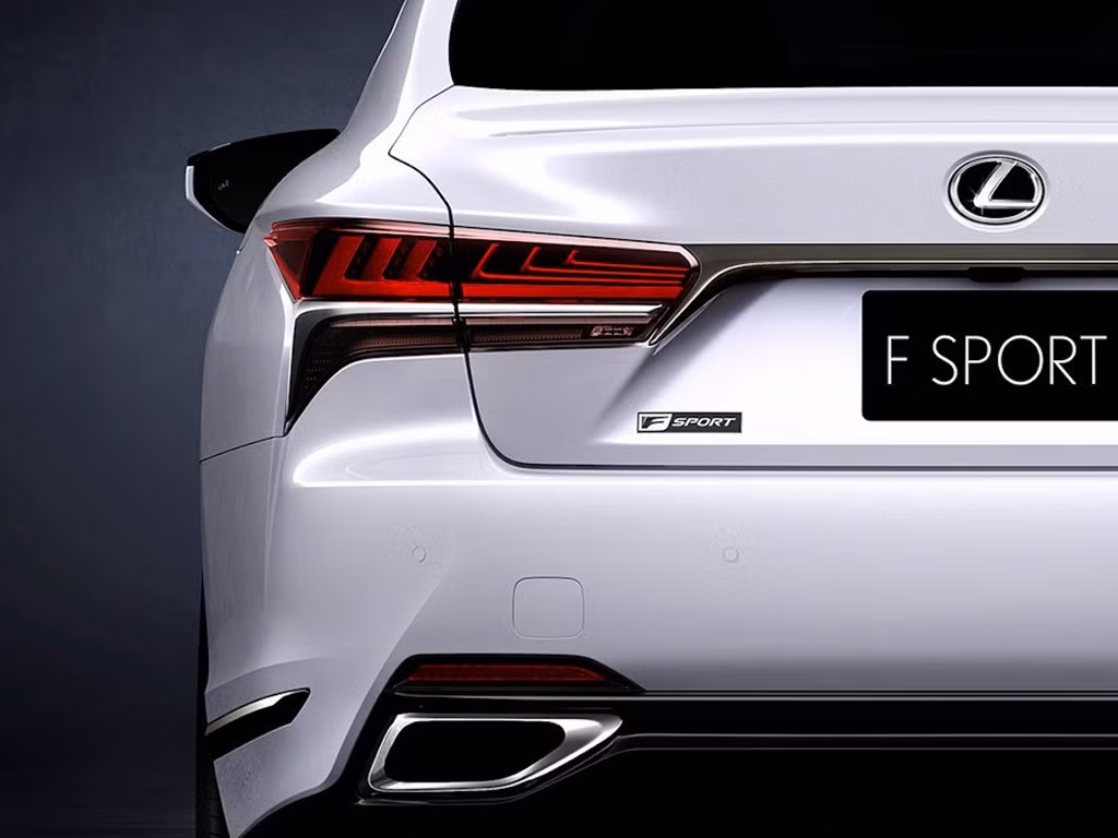 Là thương hiệu xe cao cấp của Toyota, Lexus quyết định gia nhập cuộc đua sedan hạng sang tính năng cao với biến thể F Sport phát triển dựa trên LS 500 thế hệ mới. Ảnh: Lexus.