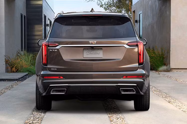 Hệ thống treo tiêu chuẩn của mẫu SUV hạng sang Cadillac XT6 2020 sẽ sử dụng dạng 5 liên kết kết ở trục sau và kiểu McPherson ở phía trước, hoặc sử dụng hệ thống treo với 4 giảm chấn thích ứng hai trục trước và sau (tùy chọn).
