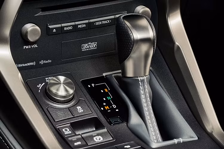Trang bị an toàn cuả Lexus NX Black Line 2019 với gói Lexus Safety System+. Ở phiên bản này, xe vẫn sử dụng động cơ 2.0L tăng áp quen thuộc trên các phiên bản NX 200 và NX 300 đi cùng với 2 tùy chọn hệ dẫn động cầu trước (FWD) và bốn bánh toàn thời gian (AWD).