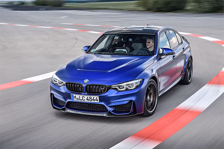 Hãng xe ôtô BMW sẽ bắt đầu nhận đơn đặt hàng cho M3 CS đã bắt đầu từ tháng 1/2018 và xe có mặt tại Mỹ vào tháng 05/2018. BMW chỉ sản xuất giới hạn 1.200 chiếc M3 CS và 550 chiếc sẽ sẽ dành riêng cho thị trường Mỹ. Hiện tại, BMW vẫn chưa công bố giá cho M3 CS.