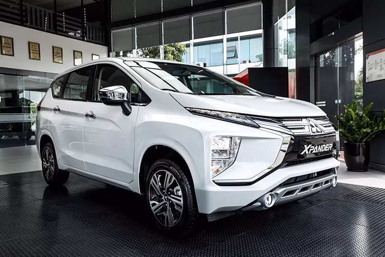 Mitsubishi Xpander trong tháng 1/2022 bán ra được 828 xe, giảm 591 xe so với tháng trước, tương ứng giảm 41%. Tuy vậy, kết quả này vẫn giúp Xpander vẫn đứng ở vị trí cuối cùng trong bảng xếp hạng, đồng thời vẫn dẫn đầu tuyệt đối trong phân khúc xe MPV tại Việt Nam.