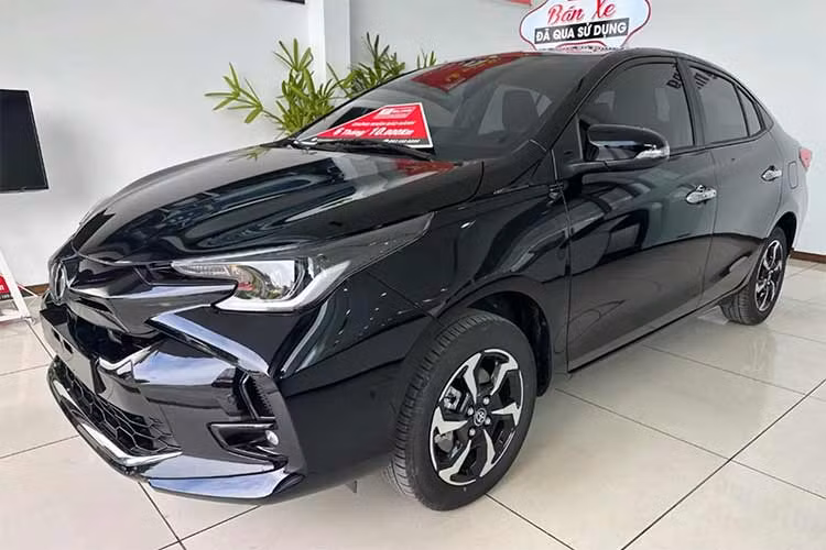 Toyota Vios 2023 chay 200km, chu nhan rao ban lo 119 trieu dong