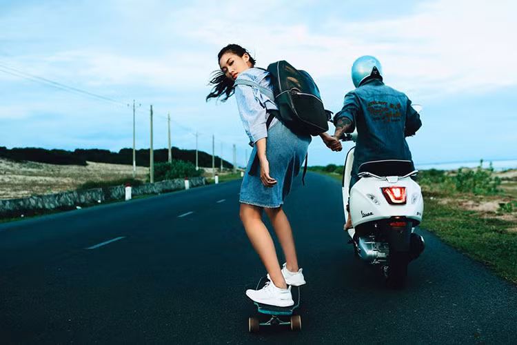 Kết quả, đội của stylist trẻ nhất trong cuộc thi là đội của Pông Chuẩn đã chứng tỏ sự chuyên nghiệp và khả năng sáng tạo của mình. Với concept “Đi”, sự nhiệt huyết của tuổi trẻ cùng tinh thần tự do và ngẫu hứng đã được truyền tải một cách trọn vẹn trong từng bức ảnh.