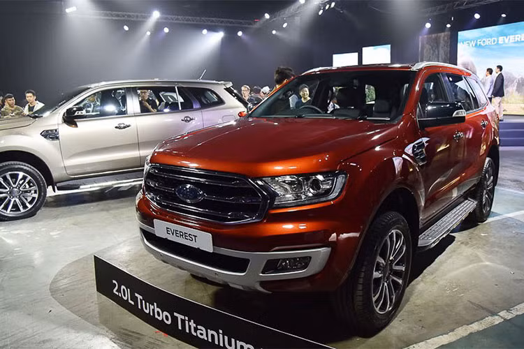 Theo lộ trình ra mắt thường thấy, sau khi ra mắt chính thức tại Thái Lan Ford Everest facelift sẽ sớm có mặt tại Việt Nam trong tương lai gần. Đây cũng là dòng xe được mong chờ ở nước ta khi nó sở hữu động cơ mạnh mẽ từ Ranger Rapto, hộp số 10 cấp và nhiều tính năng tiện ích đáng chú ý.