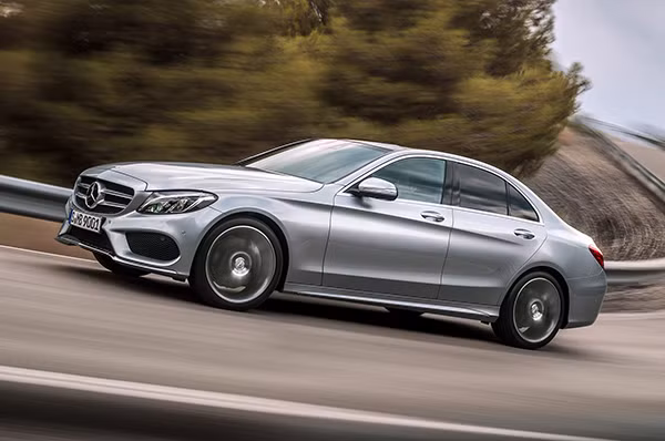 Trieu hoi gan 1 trieu xe Mercedes 