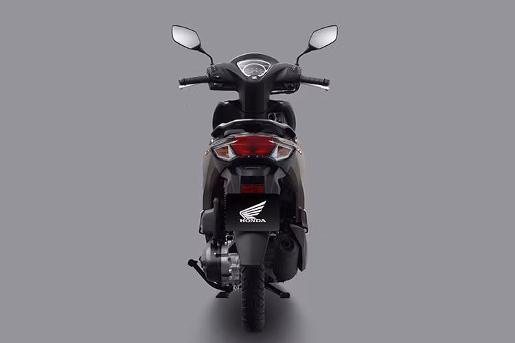 Điểm nhấn nổi bật của Honda Vision 2025 nâng cấp mới chính là việc sở hữu khối động cơ eSP thông minh với thiết kế nhỏ gọn, dung tích 110cc, 4 kỳ, xy-lanh đơn và làm mát bằng không khí.
