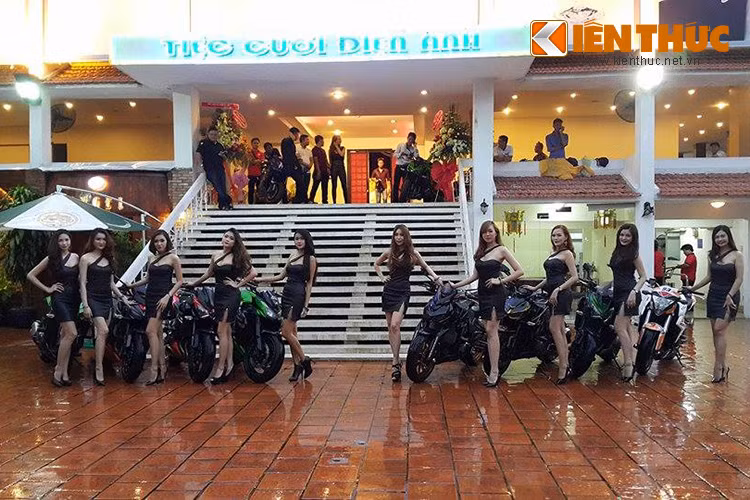 Dan moto PKL Kawasaki Z1000 ram ro hoi tu tai Sai Gon