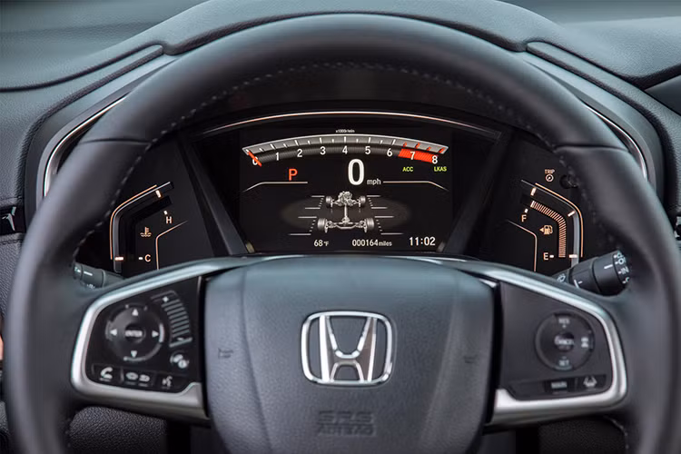 Các trang bị an toàn trên mẫu xe Honda CR-V thế hệ mới sẽ bao gồm hệ thống kiểm soát hành trình ACC (Adaptive Cruise Control), phanh làm giảm va chạm (CMBS), cảnh báo va chạm (FCW), duy trì làn đường LKAS, cảnh báo sai làn đường (LDW), cảnh báo vượt (RDM)...
