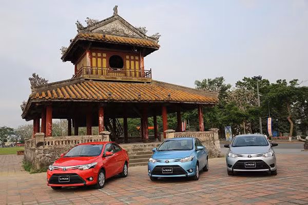 Toyota xuat xuong chiec xe thu 350.000 tai Viet Nam