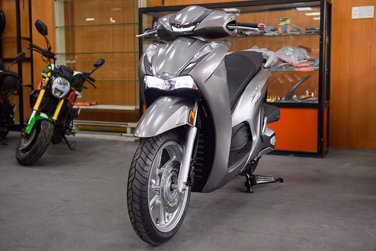 Honda SH 300i hon 270 trieu da ngung ban tai Viet Nam?-Hinh-2