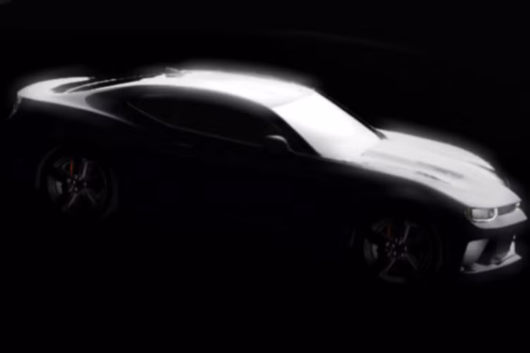 Chevrolet “khoe” đã dành ra hơn 350 giờ để thử nghiệm Camaro 2016 trong hầm gió để hoàn thiện thân xe.