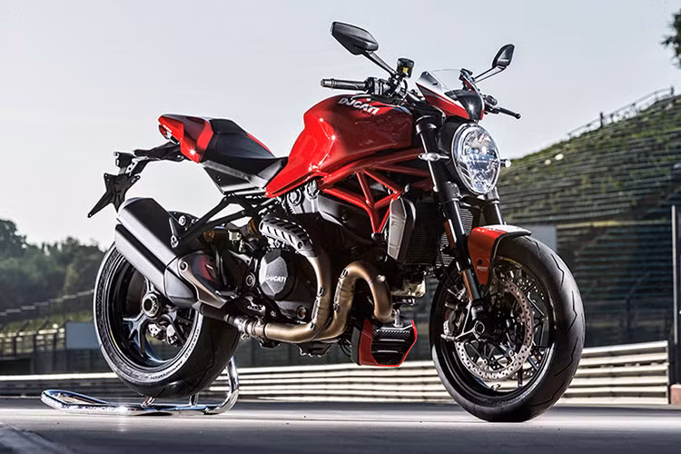 Ducati là thương hiệu môtô PKL chiếm lĩnh nhiều phân khúc thị trường bằng các dòng xe khác nhau như Diavel, Hypermotard, Monster, Multistrada, Streetfighter và Superbike. Những siêu xe mang vẻ đẹp . này đã có mặt tại hơn 80 quốc gia khác nhau trên thế giới.