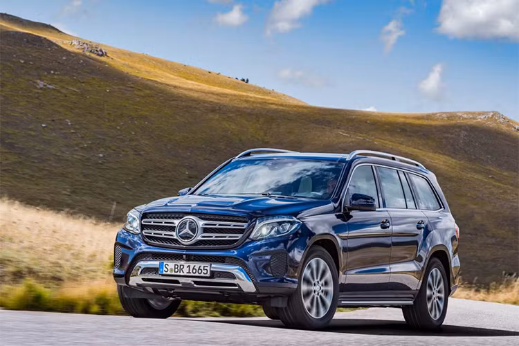 Mercedes-Benz sẽ giới thiệu phiên bản concept đầu tiên của Mercedes-Maybach GLS, với tên gọi tạm là Mercedes-Maybach 9. Theo nguồn tin nội bộ, chiếc SUV siêu sang đầu tiên mang thương hiệu Mercedes-Maybach sẽ được nâng cấp một lưới tản nhiệt mới to bản, mạnh mẽ hơn. 