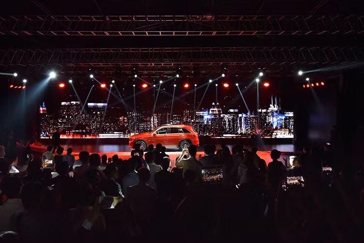 MBV sẽ mang đến Mercedes-Benz Fascination 2017 dàn xe hùng hậu nhất trong lịch sử của sự kiện với gần 40 xe, bao gồm 24 xe trưng bày và 15 xe lái thử. Danh mục sản phẩm tại Fascination 2017 rất đa dạng để đáp ứng nhu cầu tìm hiểu thông tin của các khách hàng.