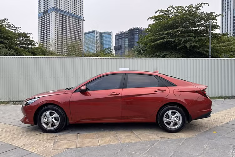 Hyundai Elantra VIN 2023 tai Viet Nam bat ngo giam 125 trieu dong-Hinh-5