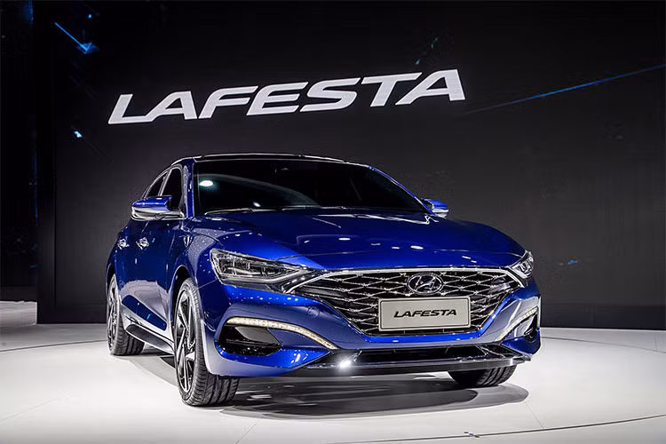 Mẫu xe mới Hyundai Lafesta hoàn toàn mới sẽ được bán ra tại thị trường Trung Quốc vào quý cuối cùng của năm 2018. Hãng xe Hàn Quốc đã hứa hẹn công bố thông tin về chiếc xe này sau khi mở bán chính thức. 