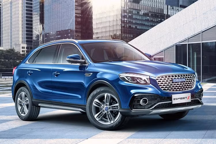Meet the Zotye Traum Meet 3 là một thương hiệu xe ôtô mới của Zotye Auto. Mặc dù là một mẫu xe Trung Quốc, nhưng cái tên của nó lại có nghĩa tiếng Đức là “Traum - giấc mơ”. Nhãn hiệu Traum nhằm vào đối tượng khách hàng là những người trẻ tuổi và phóng khoáng, những người thực sự thích một cái tên mới mẻ như xe SUV Traum Meet 3.