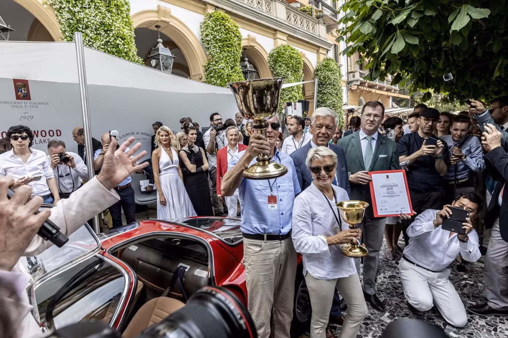 Albert Spiess, chủ nhân chiếc Alfa Romeo 33/2 Stradale được ban tổ chức tặng cúp khán giả bình bầu là mẫu xe cổ đẹp nhất. Ngoài ra, chiếc Ferrari 335 Sport đời 1958 cũng được vinh danh tại sự kiện này.