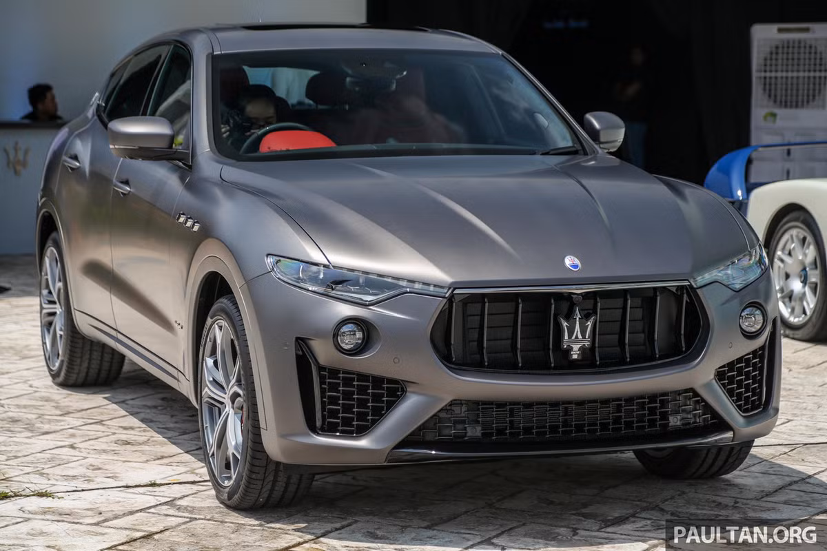 Dưới nắp ca-pô, Levante Vulcano sử dụng động cơ V6 3.0L tăng áp kép do hãng xe đồng hương Ferrari chế tạo, sản sinh công suất 430 mã lực và mô-men xoắn 580 Nm. Sức mạnh được truyền tới 4 bánh thông qua hộp số tự động 8 cấp ZF.