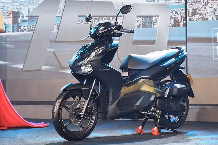 Can canh Honda Air Blade 150 tu 55,19 trieu tai Viet Nam