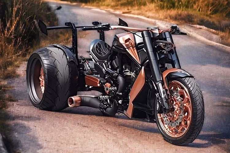Harley-Davidson V-Rod độ 3 bánh của đại gia Hoàng Kim Khánh sử dụng khối động cơ V-Twin 1.250 phân khối, sản sinh công suất tối đa 120 mã lực và mô-men xoắn cực đại 100 Nm. Động cơ trên siêu mô tô này đồng hành cùng hộp số 5 cấp.