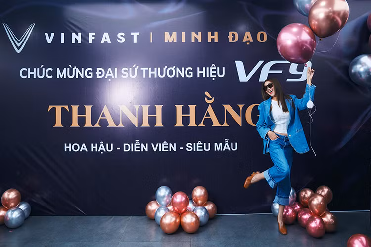 Cả hai loại pin trên mẫu xe VinFast VF9 đều có dung lượng với dung lượng 92 kWh ở bản Eco và 123 kWh ở bản Plus.