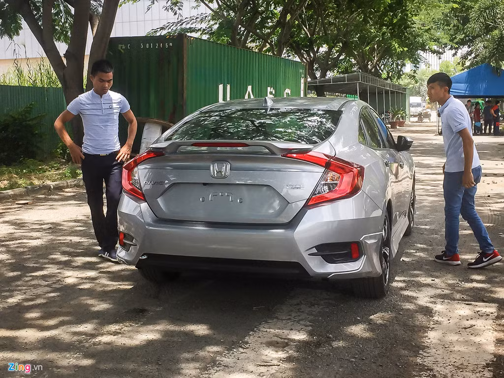 Honda Civic trang bị bộ kit Modulo là một trong những mẫu xe được trưng bày tại triển lãm. Tuy nhiên, mẫu xe cỡ nhỏ Honda Jazz sẽ là điểm nhấn tại gian hàng của liên doanh ôtô Nhật Bản.