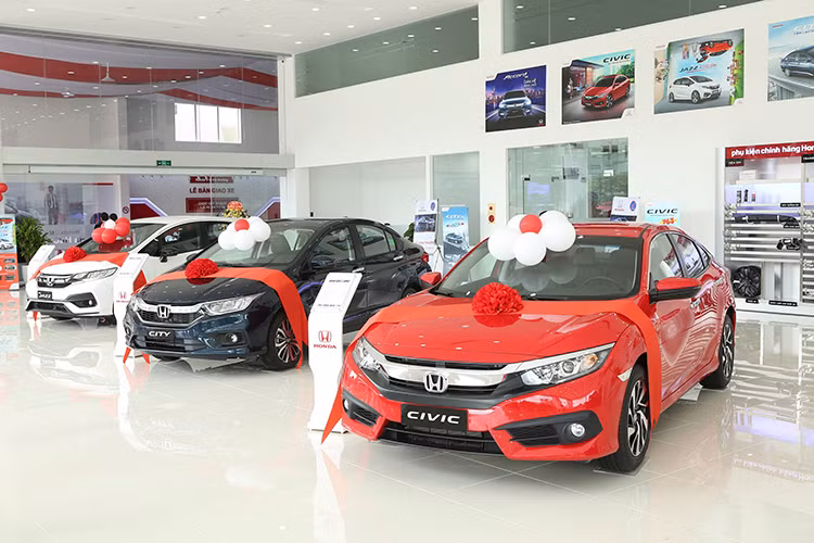 Trong tháng 3/2019, trong khi nhiều mẫu xe sở hữu doanh số bán ra thị trường tới hơn nghìn chiếc, thì vẫn có những mẫu xe không bán nổi được chiếc nào. Ba cái tên đáng chú ý nhất là Accord, Odyssey và Civic của Honda tiếp tục dẫn đầu danh sách 10 mẫu xe ôtô ế nhất Việt Nam.