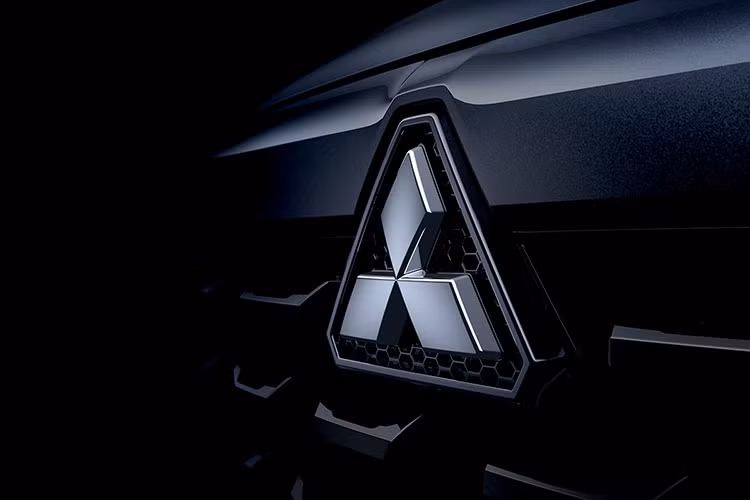 Mitsubishi XFC ban thuong mai se ra mat ngay 10/8/2023 tai Indonesia