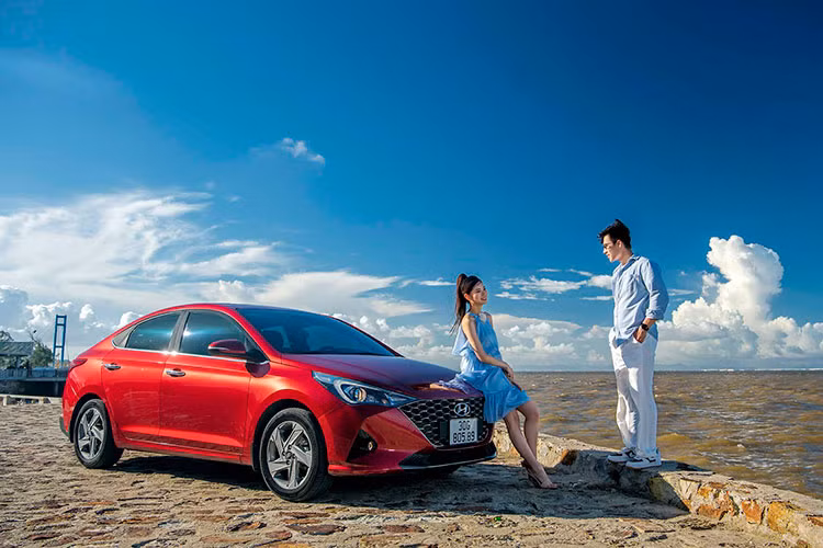 Gan 3.000 xe Hyundai Accent den tay khach Viet thang cuoi nam 2022