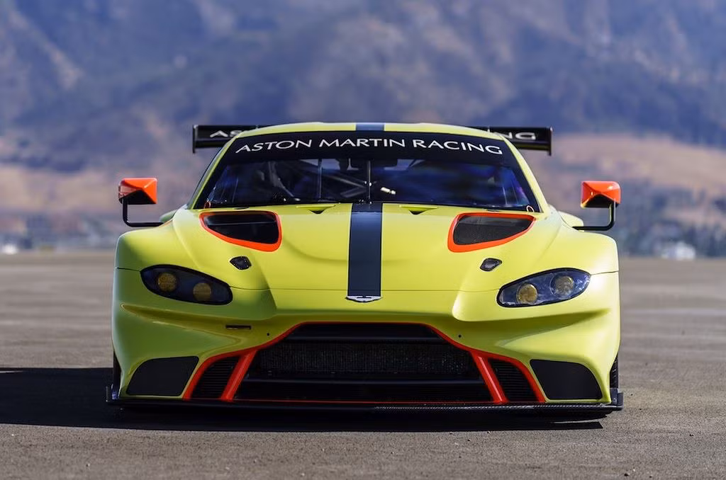 Theo thông báo chính thức của hãng xe Anh quốc, Aston Martin thì mẫu siêu xe đua Vantage GTE mới này sẽ chính thức tham gia vào các giải đấu thuộc thể thức GTE của FIA kể từ mùa giải 2018. Hiện tại đây là thể thức đua siêu xe du lịch sang trọng (Gran Tourer - GT) danh giá nhất Thế giới.