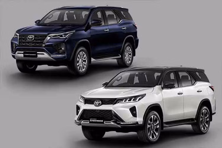 Trong đó, biến thể cấp thấp và tầm trung của sẽ cung cấp kèm dẫn động 2WD trong khi biến thể cao cấp sử dụng 4WD. Khách hàng cũng có thể lựa chọn 9 màu sắc thân xe Toyota Fortuner thế hệ mới và 3 màu nội thất.