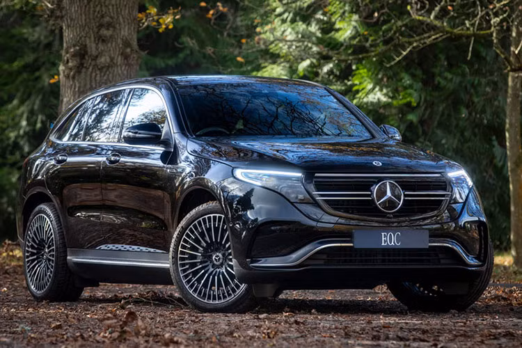 Mercedes-Benz am tham khai tu dong xe sang dien EQC