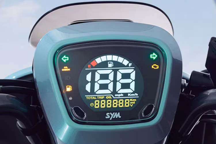Priti 125 được trang bị cụm đồng hồ kỹ thuật số toàn phần hiển thị đầy đủ các thông số lái xe.