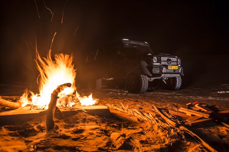 G63 AMG 6×6 sử dụng động cơ tăng áp kép V8 5.5L, cho công suất 536 mã lực và mô-men xoắn cực đại 758Nm.
